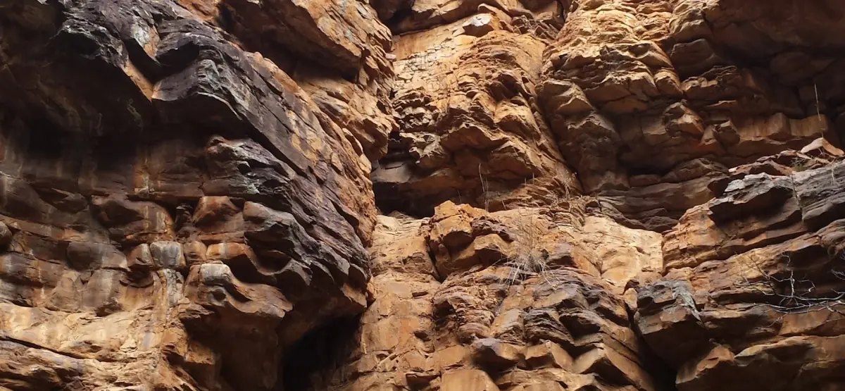 Rock walls in Alligator Gorge