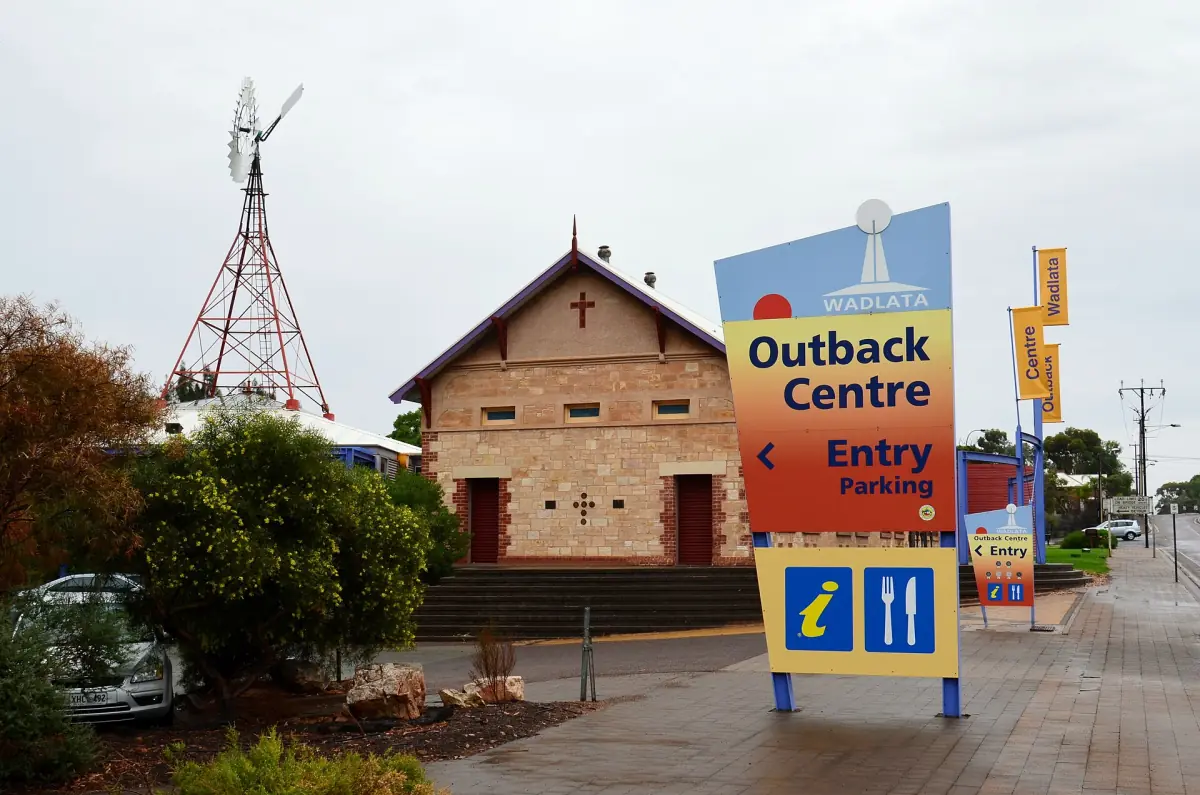 The entrance and signs of the Wadlata Outback Centre